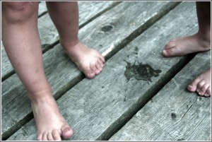 pieds-nus-denfants